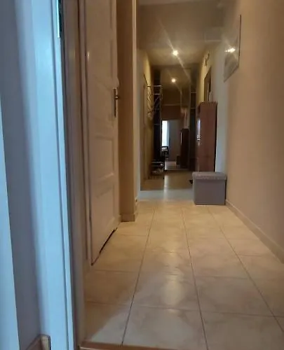 K2013 Astra Grand-tourist Apartamento *