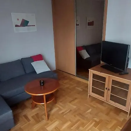 K2013 Astra Grand-tourist Apartamento