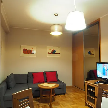 K2013 Astra Grand-tourist Apartamento *