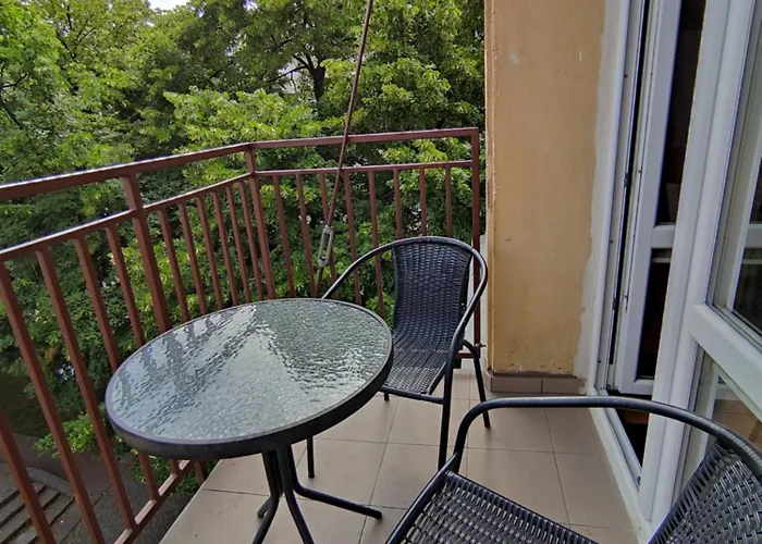 K2013 Astra Grand-tourist アパート *